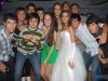 Junto a sus amigos , felices posan para la foto del recuerdo mas lindo para Camila 