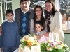   Martina junto a sus papás Gustavo , Yasi y sus hermanitos