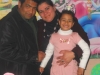 Lavinia com seus pais Rondineli e Andréia