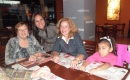 Professora Vívian com as alunas Maria Antonieta, Denise e Ana