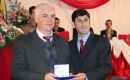 Professor Anor Aluizio Guedes recebeu a medalha Carlos Cavaco das mãos do vereador Jason Flores