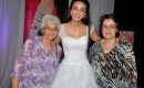 Valentina junto a sus abuelas 