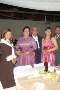 José, Isadora, Sandra, os noivos, Micheli e Marcio, Ivanise e Rodrigo 