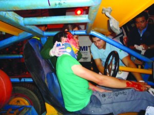 Joven atrapado al que los facultativos le colocaron el collarete