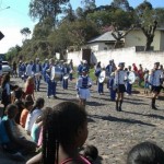 Alunos, moradores e comunidade escolar prestigiaram apresentações de bandas e várias atividades realizadas