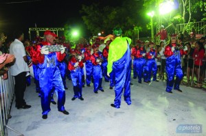 A bateria da Mocidade impressionou com 60 Mario Brother’s e muito ritmo