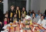 Marlene Rosadilha e neta Mariana, Cilvina Andrade,Yara,Neiva Ozorio, Gladis Ribeiro. Em pé, Liane, Sueli e Dina